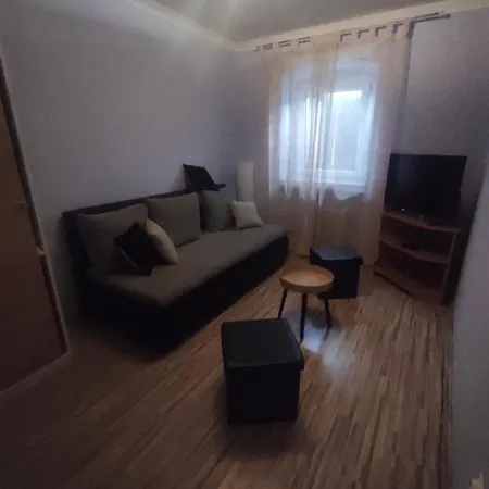 City Apartment *
